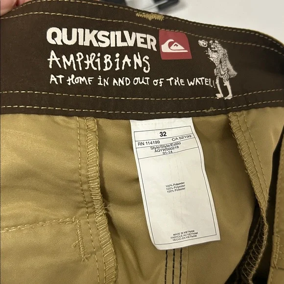 Quiksilver Amphibians Men's Dark Khaki Flat Front Shorts - Picture 5 of 5